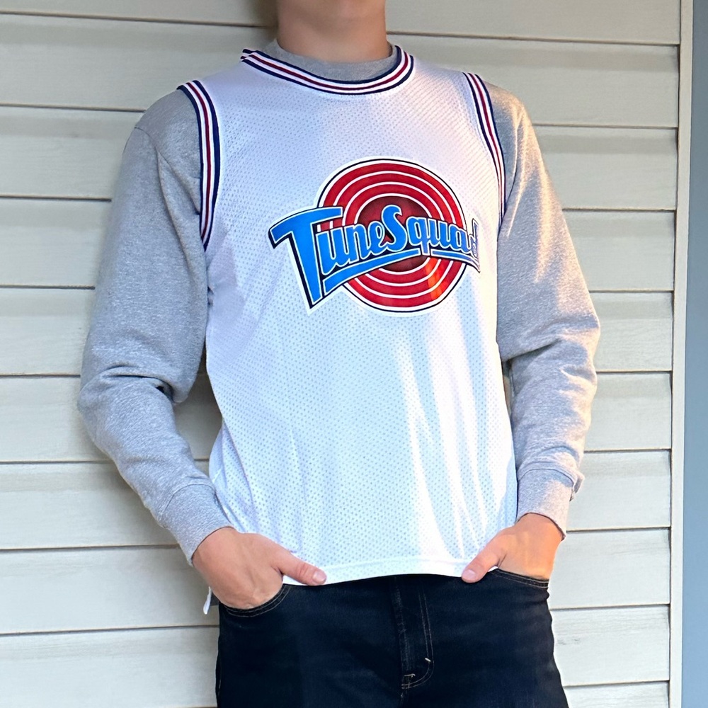 Michael Jordan space jam jersey L